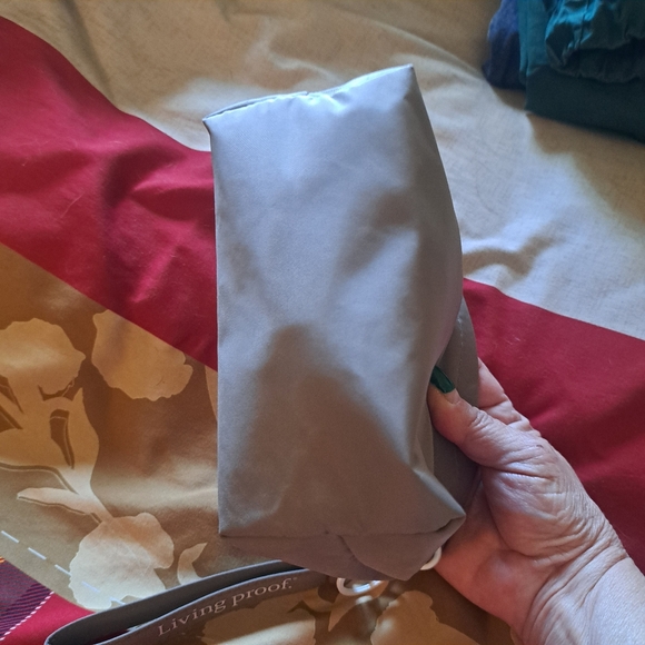 Living Proof Travel Kit - Picture 5 of 5